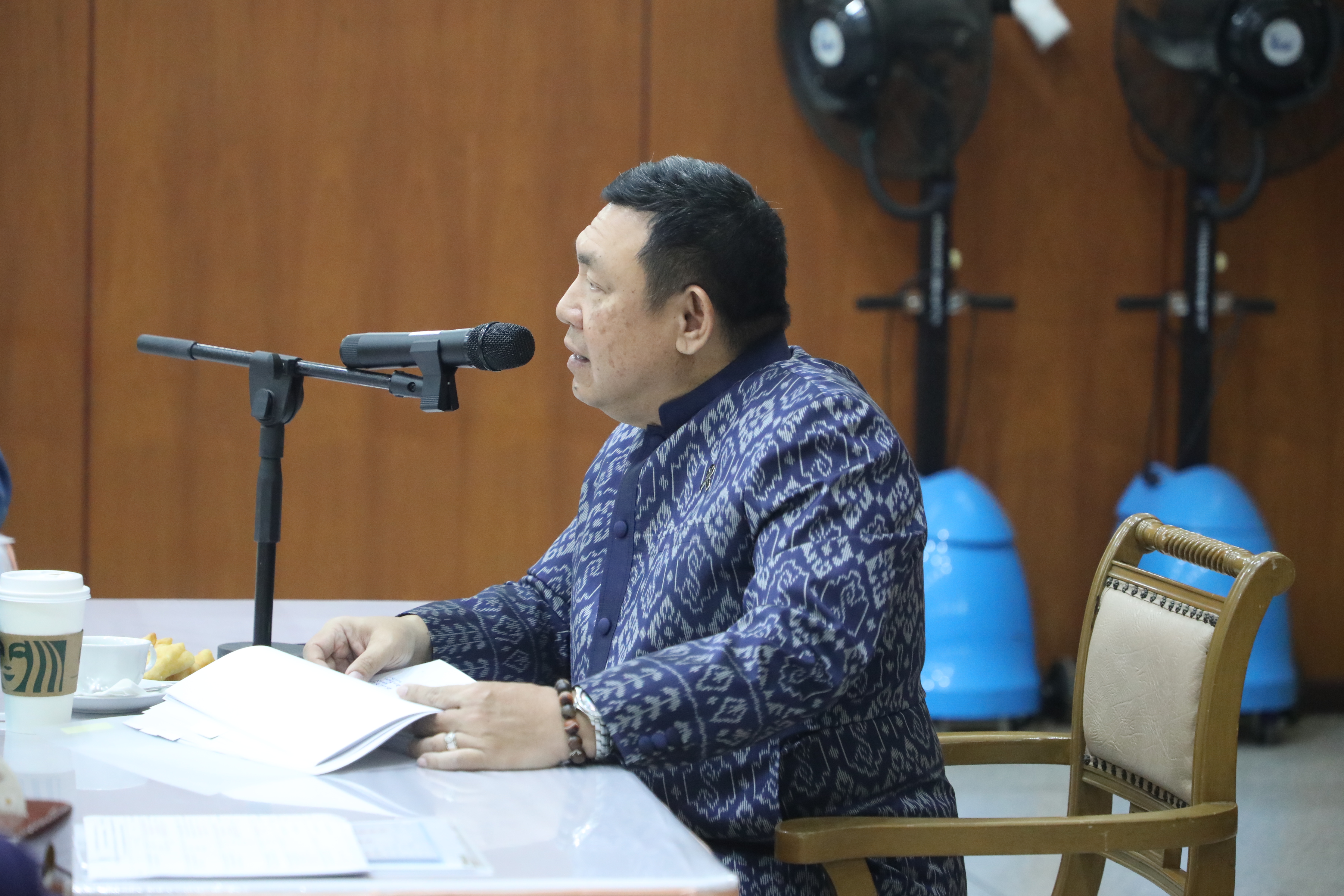 title - ส.ป.ก. ประชุมคณะทำงานติดตามเร่งรัดการใช้จ่ายเงินงบประมาณประจำปีงบประมาณ พ.ศ. 2569 สำนักงานการปฏิรูปที่ดินเพื่อเกษตรกรรม ครั้งที่ 5/2569 